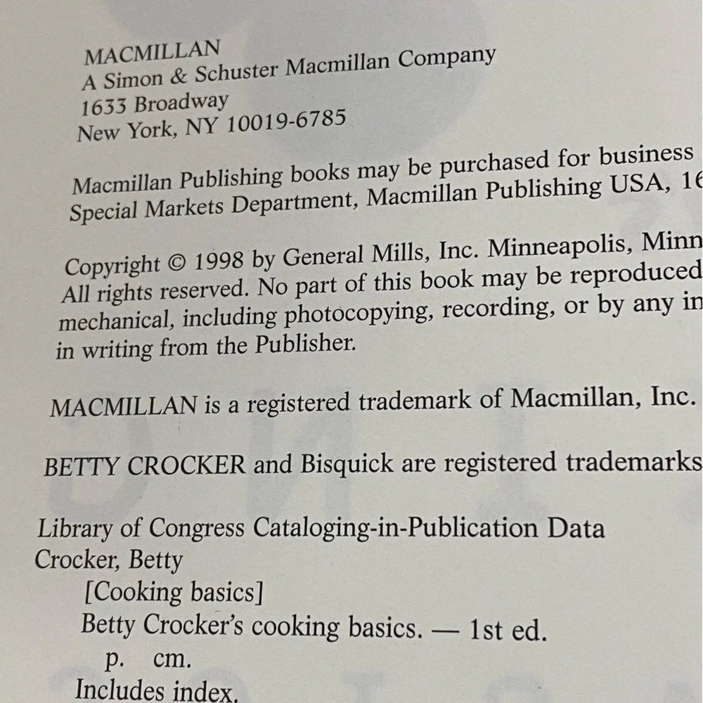 Betty Crocker's Cooking Basics 1998 1st Edition Spiral Cookbook Learning to Cook